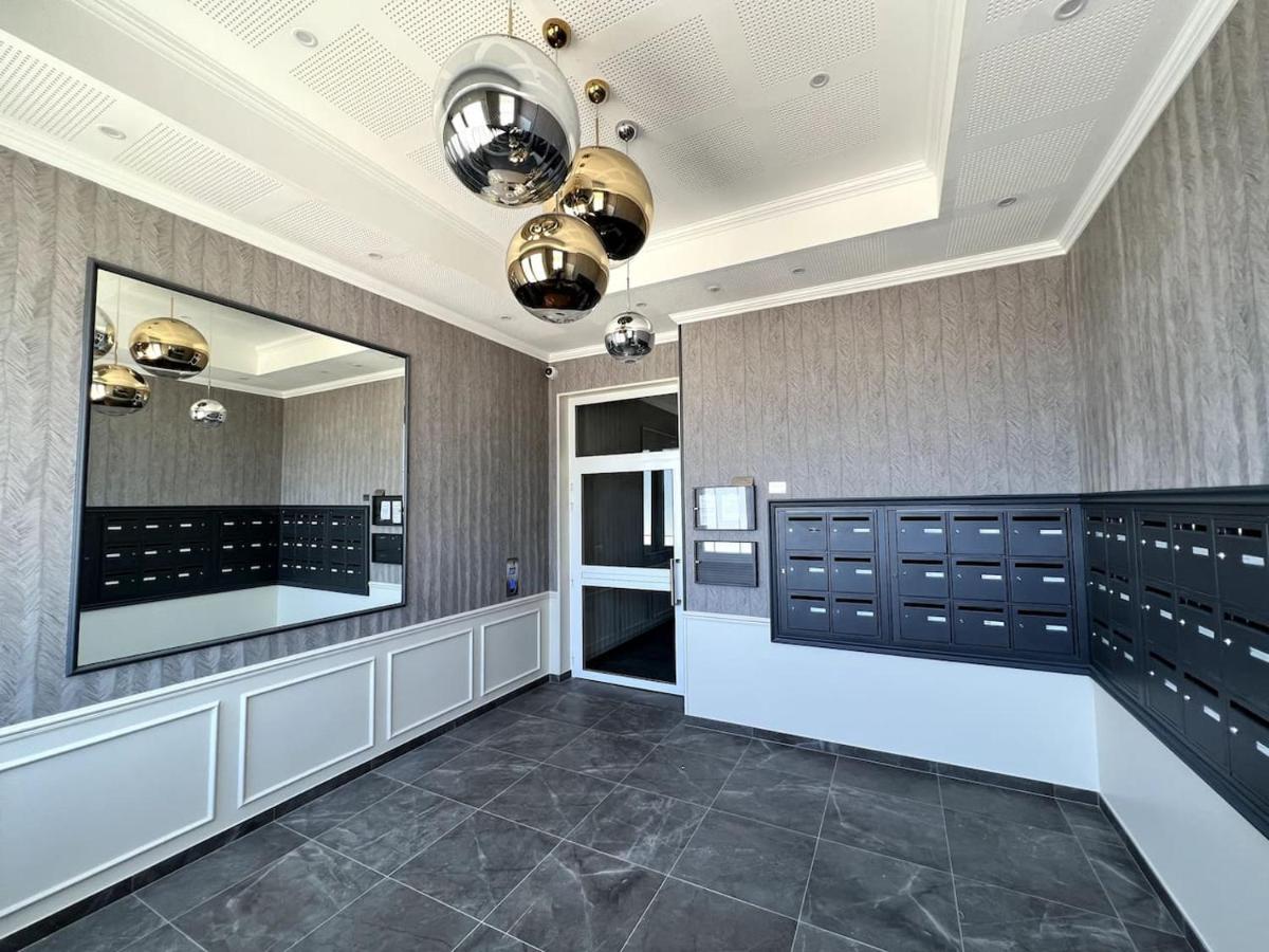 Apartament Disneyland Minimalist Lifestyle - 5 Pax Serris Zewnętrze zdjęcie